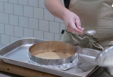 Фото шага рецепта Сливовый пирог 152707 шаг 5  