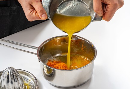 Фото шага рецепта Слоеное печенье Ушки 175774 шаг 6  