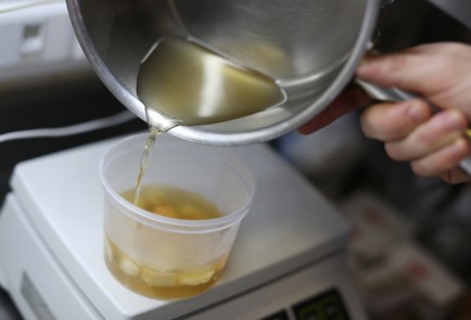 Фото шага рецепта Слоеное заливное из рыбы 137976 шаг 8  