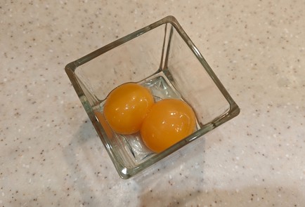 Фото шага рецепта Слоеные сырные палочки 188934 шаг 4  