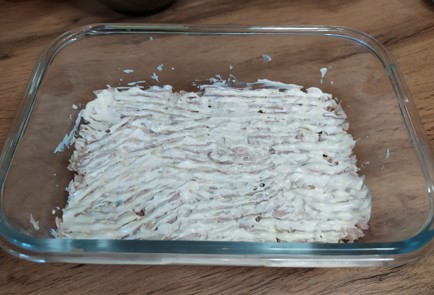 Фото шага рецепта Слоеный салат с курицей и грибами 189010 шаг 7  