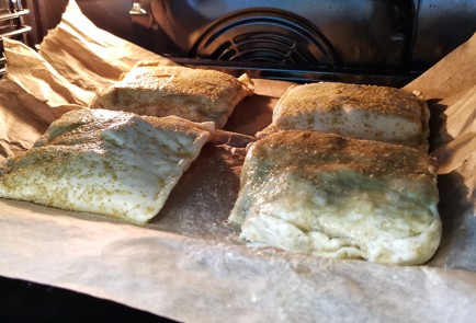 Фото шага рецепта Слойки с ветчиной и двумя видами сыра 151221 шаг 15  