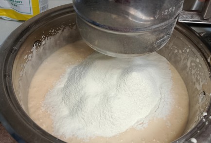 Фото шага рецепта Сметанник классический 191230 шаг 4  