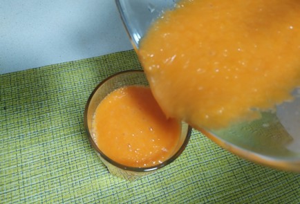 Фото шага рецепта Смузи апельсинморковь 189837 шаг 9