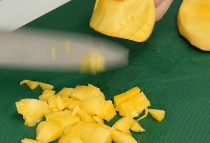 Фото шага рецепта Смузи из манго 136756 шаг 3  