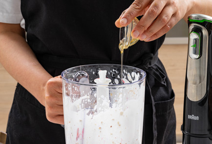 Фото шага рецепта Смузи с вишней и миндалем 189498 шаг 5  