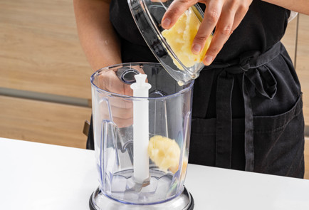 Фото шага рецепта Смузи с яблоком и корицей 189508 шаг 4  