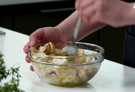 Фото шага рецепта Сочная индейка с пряными травами 152268 шаг 5  