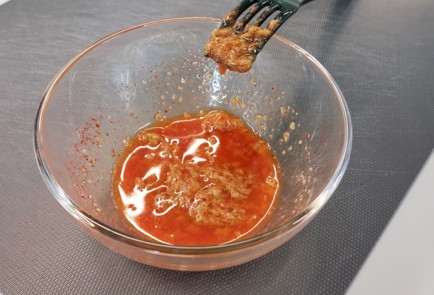 Фото шага рецепта Сочная курица в духовке 174169 шаг 4