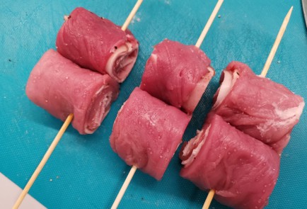 Фото шага рецепта Сочная свиная вырезка с беконом 175644 шаг 10  