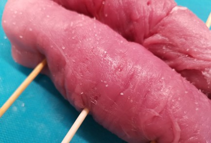 Фото шага рецепта Сочная свиная вырезка с беконом 175644 шаг 8  