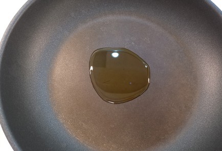 Фото шага рецепта Сочная свиная вырезка с беконом 175644 шаг 9  