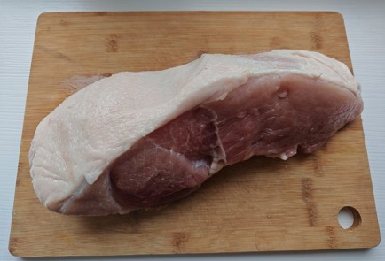 Фото шага рецепта Сочная свинина с чесноком в рукаве 189370 шаг 1  