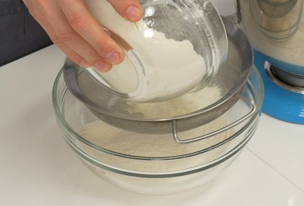 Фото шага рецепта Сочники 136757 шаг 3