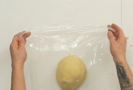 Фото шага рецепта Сочники 136757 шаг 5