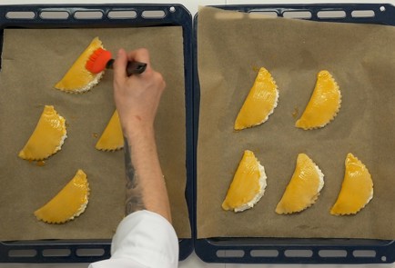 Фото шага рецепта Сочники 136757 шаг 9