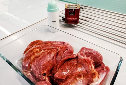 Фото шага рецепта Сочное бедро индейки запеченное в рукаве 140686 шаг 4  