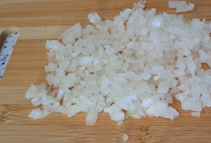 Фото шага рецепта Сочные рубленые куриные котлеты с овсяными хлопьями в духовке 186874 шаг 3  