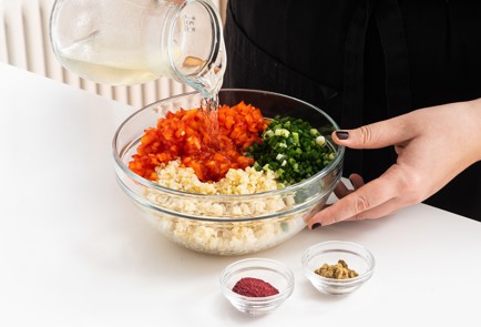 Фото шага рецепта Сочные рулетики из индейки с булгуром 151867 шаг 4  