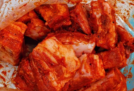 Фото шага рецепта Сочные свиные ребра запеченные в рукаве 153007 шаг 8  