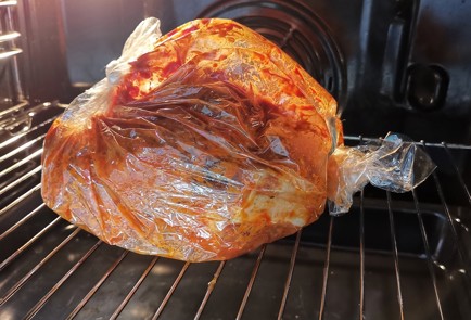 Фото шага рецепта Сочные свиные ребра запеченные в рукаве 153007 шаг 9  