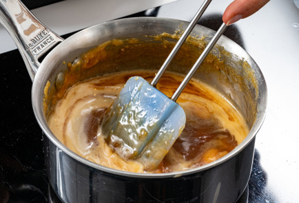 Фото шага рецепта Соленая карамель 189921 шаг 6  