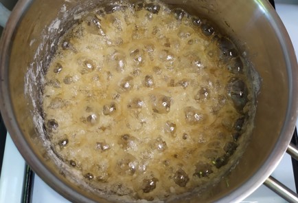 Фото шага рецепта Соленая карамель 190191 шаг 4  