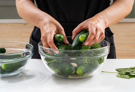 Фото шага рецепта Соленые огурцы холодным способом 189909 шаг 7  