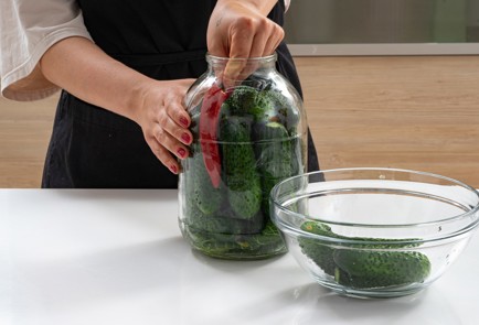 Фото шага рецепта Соленые огурцы на зиму 174033 шаг 5  