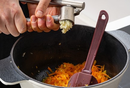 Фото шага рецепта Солянка из капусты 188146 шаг 6  