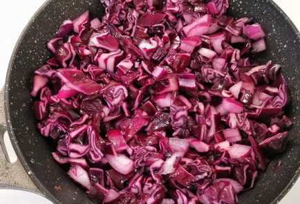 Фото шага рецепта Солянка пофлотски 152868 шаг 4  