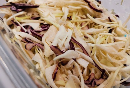 Фото шага рецепта Солянка с болгарским перцем 175617 шаг 2  