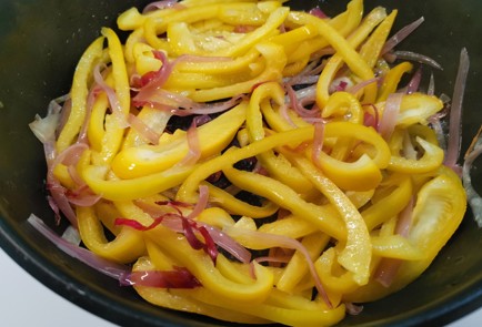 Фото шага рецепта Солянка с болгарским перцем 175617 шаг 7  