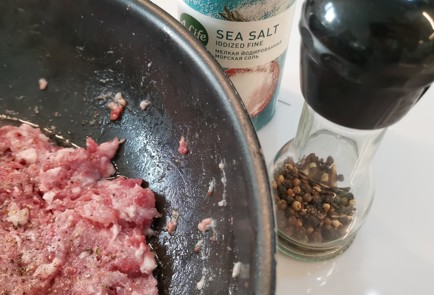 Фото шага рецепта Солянка с греческим йогуртом 174873 шаг 3  