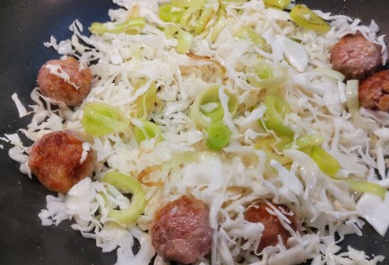 Фото шага рецепта Солянка с каперсами и вялеными халапеньо 175389 шаг 6  