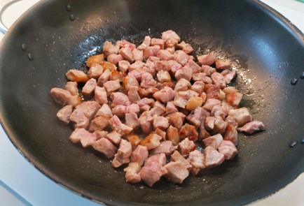 Фото шага рецепта Солянка со свининой 191403 шаг 3  