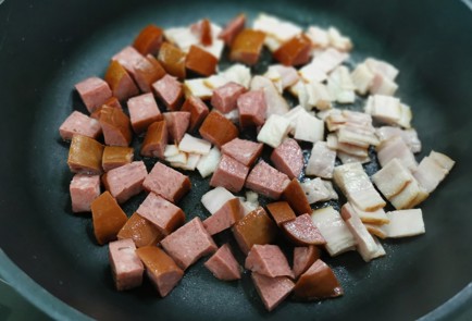 Фото шага рецепта Солянка 189184 шаг 2  