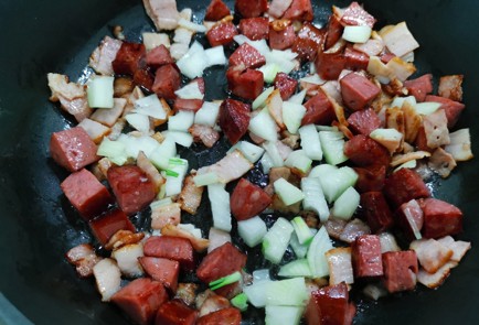 Фото шага рецепта Солянка 189184 шаг 3  