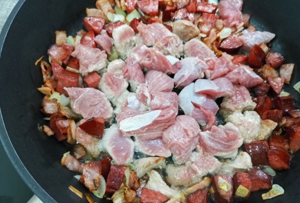 Фото шага рецепта Солянка 189184 шаг 4  