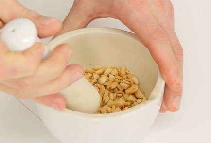 Фото шага рецепта Тайский салат Сом там 50327 шаг 5