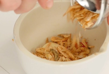 Фото шага рецепта Тайский салат Сом там 50327 шаг 6