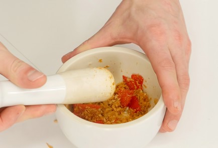 Фото шага рецепта Тайский салат Сом там 50327 шаг 7