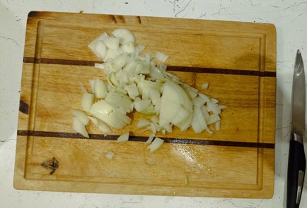 Фото шага рецепта Сосиски тушенные с овощами 191269 шаг 1  