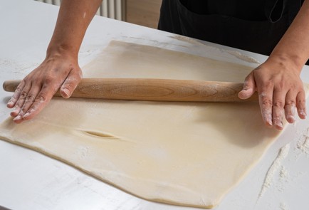 Фото шага рецепта Сосиски в тесте Мумии 174867 шаг 4  