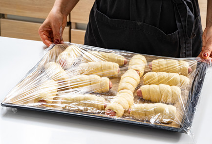 Фото шага рецепта Сосиски в тесте 190295 шаг 8  