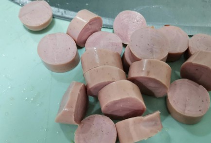 Фото шага рецепта Соте из баклажана и сосисок 175202 шаг 8