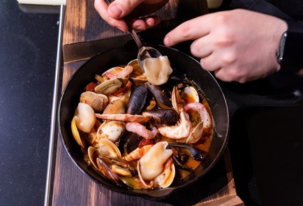 Фото шага рецепта Соте из морепродуктов 138599 шаг 8  