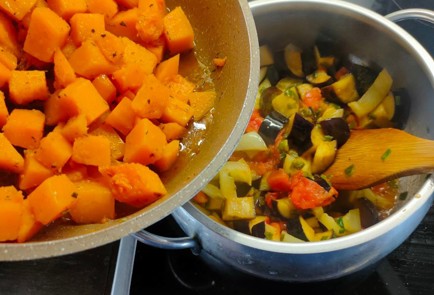 Фото шага рецепта Соте из тыквы и баклажана 174789 шаг 15  