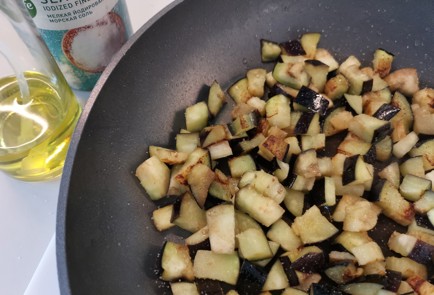 Фото шага рецепта Соте с баклажанами 189884 шаг 1  