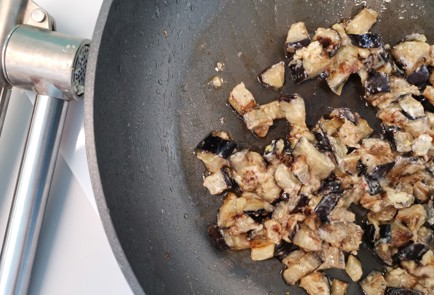 Фото шага рецепта Соте с баклажанами 189884 шаг 4  